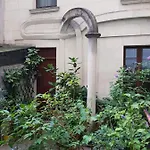 Maisonnette Atypique En Triplex Au Calme Hyper-centre Place Du Ralliement Apartamento *