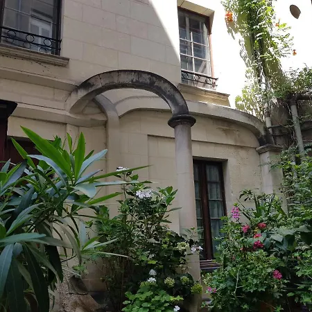 Maisonnette Atypique En Triplex Au Calme Hyper-centre Place Du Ralliement Lejlighed