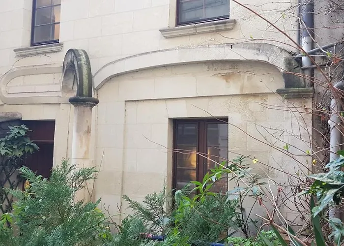 Maisonnette Atypique En Triplex Au Calme Hyper-centre Place Du Ralliement Apartamento Angers